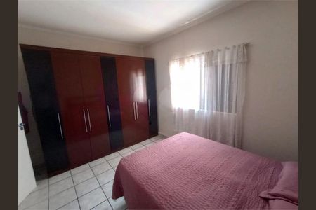 Casa à venda com 300m², 5 quartos e 2 vagas