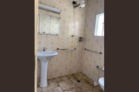 Casa à venda com 174m², 4 quartos e 4 vagas