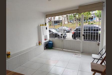 Casa à venda com 100m², 3 quartos e 1 vaga