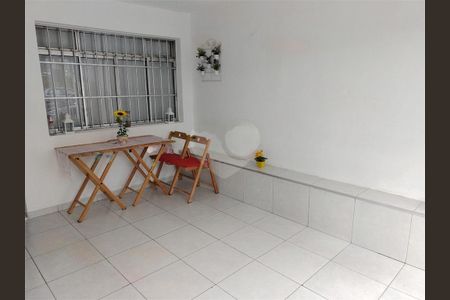 Casa à venda com 100m², 3 quartos e 1 vaga