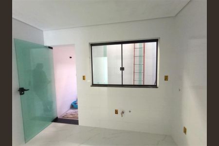 Casa à venda com 75m², 3 quartos e 2 vagas
