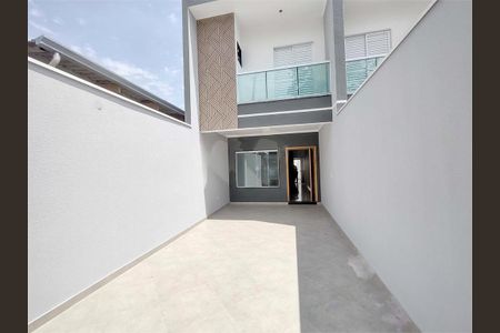 Casa à venda com 115m², 3 quartos e 2 vagas
