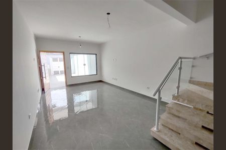 Casa à venda com 115m², 3 quartos e 2 vagas