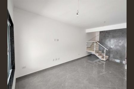 Casa à venda com 115m², 3 quartos e 2 vagas