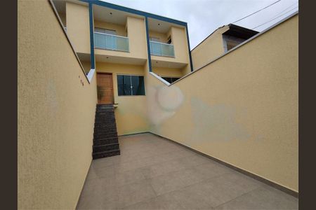 Casa à venda com 90m², 3 quartos e 2 vagas