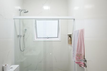 Casa à venda com 438m², 4 quartos e 6 vagasBanheiro da Suíte 3