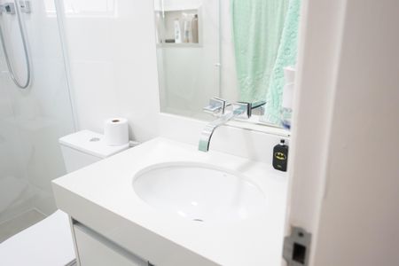 Casa à venda com 438m², 4 quartos e 6 vagasBanheiro da Suíte 2