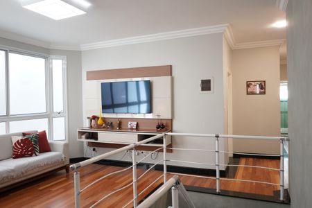 Casa à venda com 438m², 4 quartos e 6 vagasSala 2 