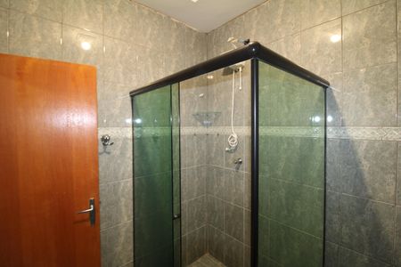 Casa à venda com 180m², 4 quartos e 2 vagasQuarto 3 - Banheiro