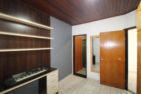 Casa à venda com 180m², 4 quartos e 2 vagasQuarto 3
