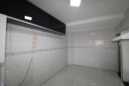 Casa à venda com 180m², 4 quartos e 2 vagasCozinha