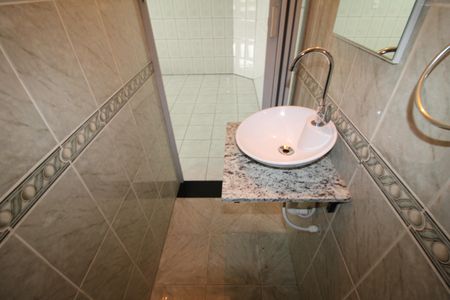 Casa à venda com 180m², 4 quartos e 2 vagasLavabo