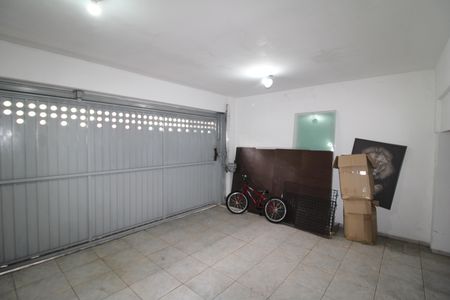 Casa à venda com 180m², 4 quartos e 2 vagasgaragem