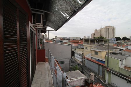 Casa à venda com 180m², 4 quartos e 2 vagasQuarto 3 - Varanda