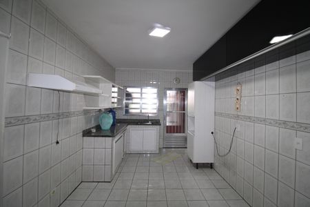 Casa à venda com 180m², 4 quartos e 2 vagasCozinha