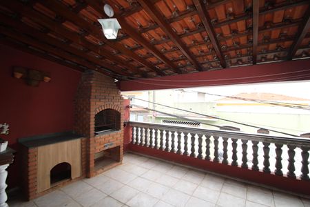 Casa à venda com 180m², 4 quartos e 2 vagasÁrea de Serviço