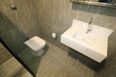 Casa à venda com 180m², 4 quartos e 2 vagasQuarto 3 - Banheiro