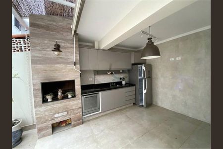 Casa à venda com 230m², 3 quartos e 2 vagas