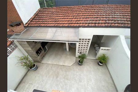 Casa à venda com 230m², 3 quartos e 2 vagas