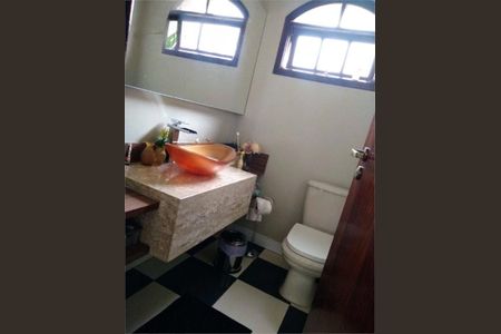 Casa à venda com 380m², 3 quartos e 6 vagas