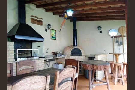 Casa à venda com 3 quartos, 380m² em City Bussocaba, Osasco