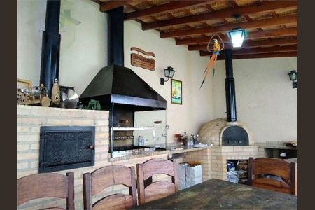 Casa à venda com 380m², 3 quartos e 6 vagas