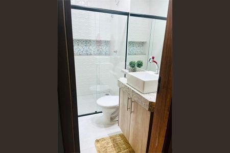 Casa à venda com 155m², 3 quartos e 4 vagas