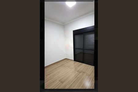 Casa à venda com 155m², 3 quartos e 4 vagas