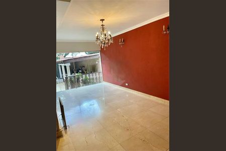 Casa à venda com 4 quartos, 418m² em Jardim Leonor, São Paulo