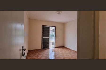 Casa à venda com 260m², 4 quartos e 2 vagas