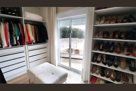 Casa à venda com 452m², 4 quartos e 5 vagas