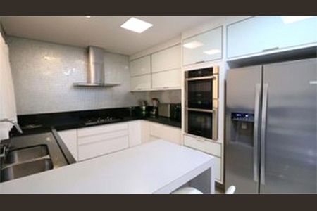 Casa à venda com 452m², 4 quartos e 5 vagas