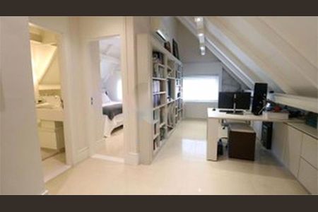 Casa à venda com 452m², 4 quartos e 5 vagas