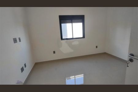 Casa à venda com 116m², 3 quartos e 3 vagas