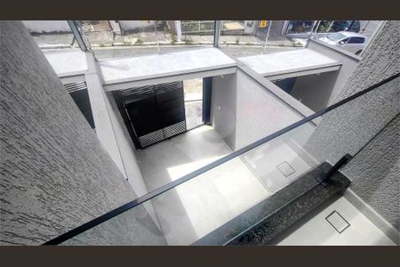 Casa à venda com 130m², 3 quartos e 2 vagas