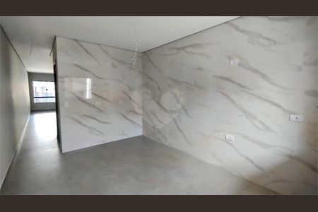 Casa à venda com 130m², 3 quartos e 2 vagas