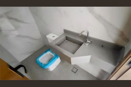 Casa à venda com 130m², 3 quartos e 2 vagas