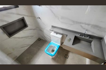 Casa à venda com 130m², 3 quartos e 2 vagas