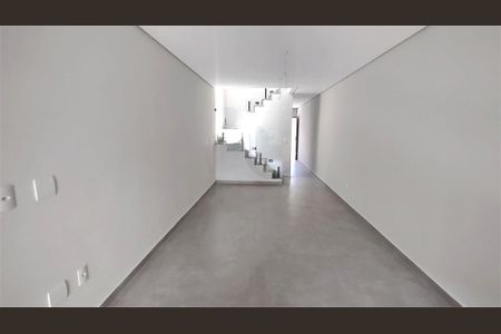 Casa à venda com 130m², 3 quartos e 2 vagas