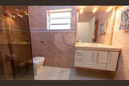 Casa à venda com 250m², 4 quartos e 2 vagas