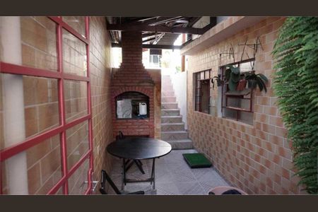 Casa à venda com 250m², 4 quartos e 2 vagas