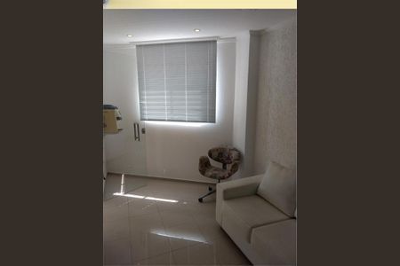 Casa à venda com 2 quartos, 164m² em Vila Bertioga, São Paulo