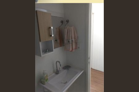 Casa à venda com 164m², 2 quartos e sem vaga