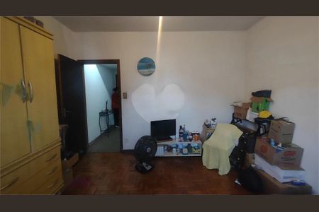 Casa à venda com 83m², 2 quartos e 1 vaga