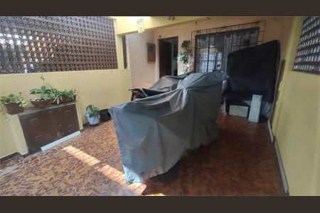 Casa à venda com 83m², 2 quartos e 1 vaga