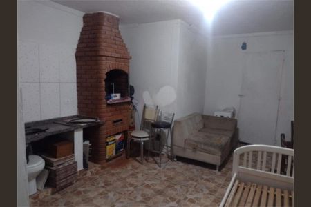 Casa à venda com 70m², 3 quartos e 2 vagas