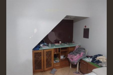 Casa à venda com 70m², 3 quartos e 2 vagas