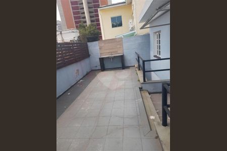 Casa à venda com 230m², 4 quartos e 3 vagas
