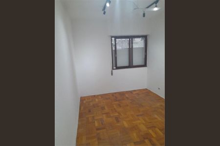 Casa à venda com 230m², 4 quartos e 3 vagas