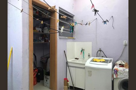 Casa à venda com 181m², 2 quartos e 1 vaga